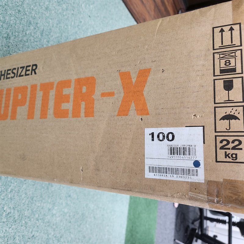 Roland JUPITER-Xの画像